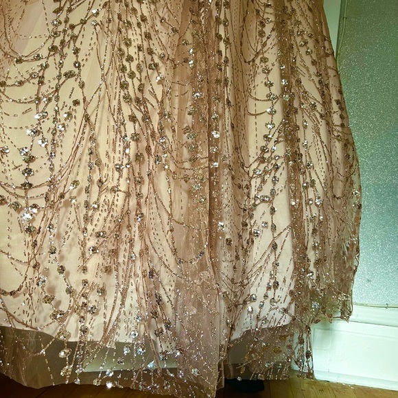Rose gold ball gown, worn only once! - Picture 3 of 7